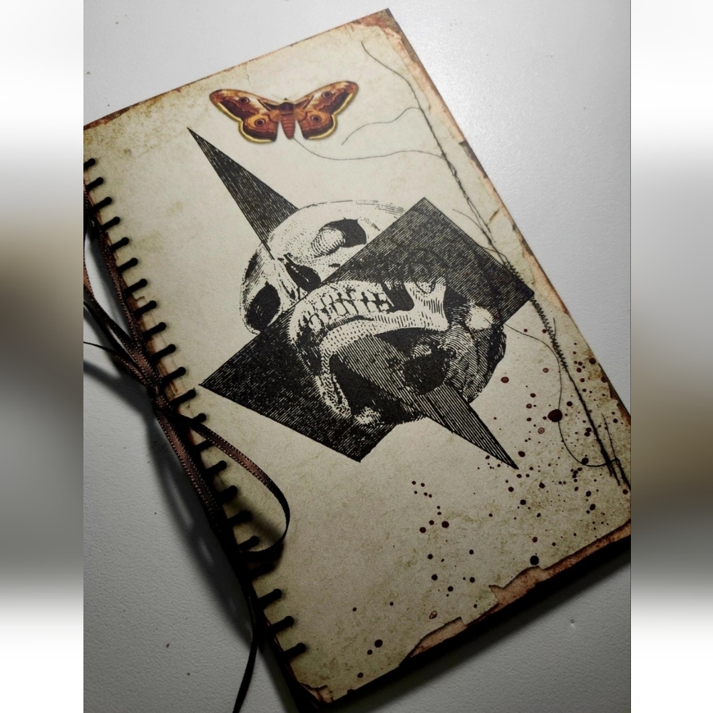 Junk Journal Booklet "CREEP" Handmade Lg 8.5"x5.5" 40p Horror Anatomy Experiment